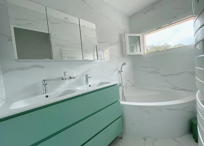 De - Proche Plages, Piscine Privee Villa