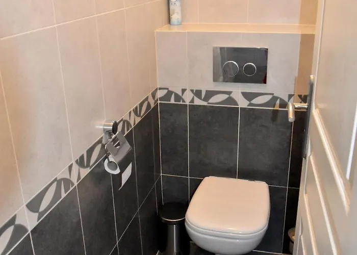 De - Proche Plages, Piscine Privee