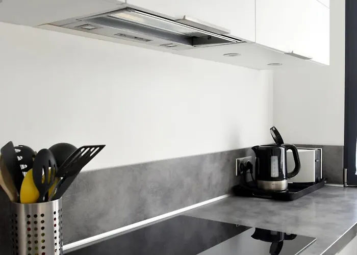 Villa De - Proche Plages, Piscine Privee Saint-Raphaël